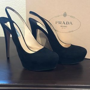 Prada Camoscio Basic Nero Black Suede Heels
